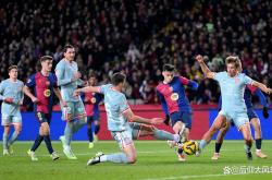 开云体育平台APP-关于勒沃库森完胜AC米兰，马尔基尼奥斯爆发神勇的信息