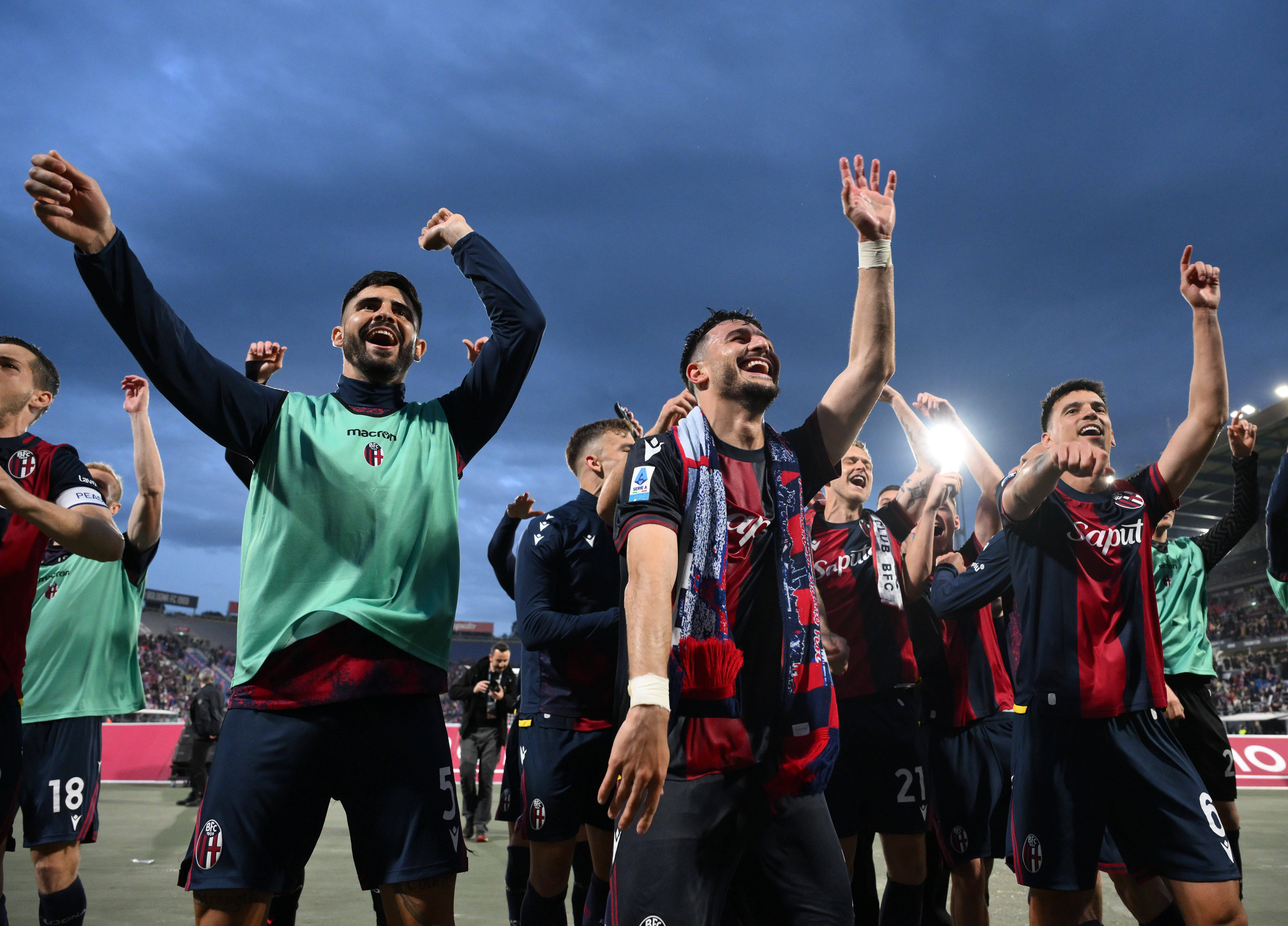 亚特兰大状态火爆，全队配合成功击败对手的简单介绍