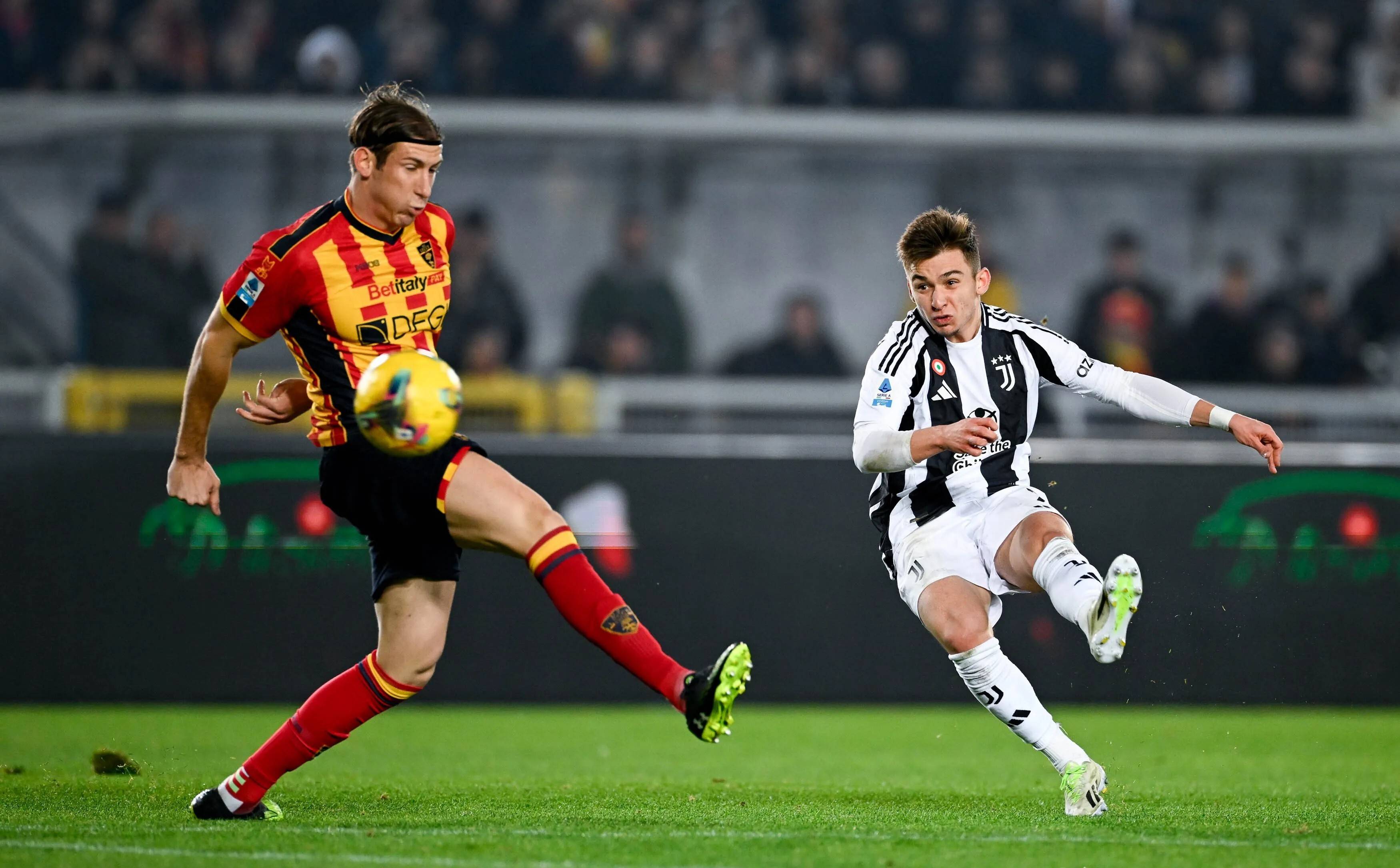 关于那不勒斯战胜对手，积分榜上有所改善的信息