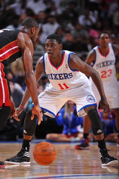 天津队力克76人,霍勒迪关键制胜的简单介绍 天津队力克76人,霍勒迪关键制胜的简单介绍