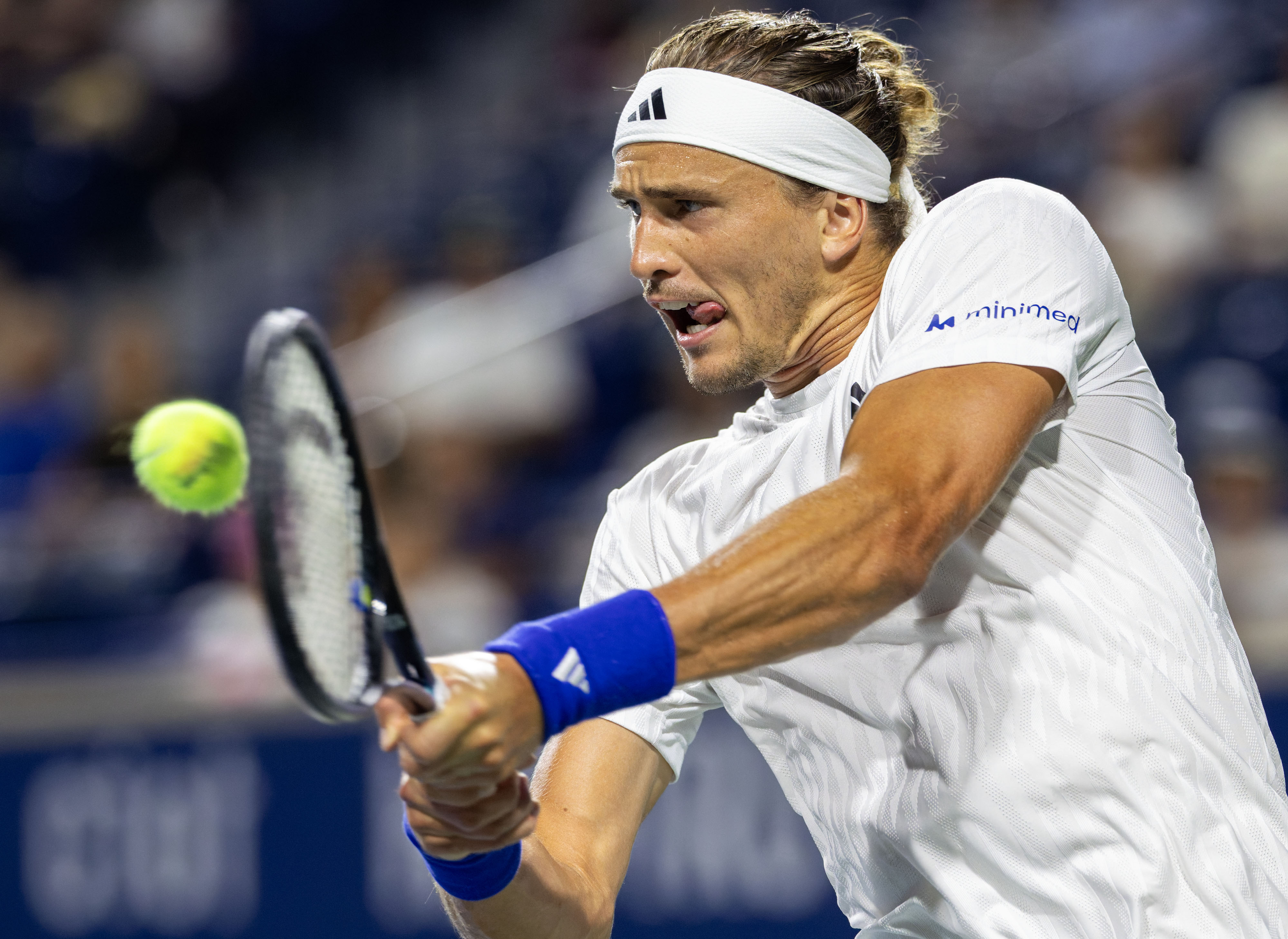 美网碾压ATP总决赛,兹维列夫刷新纪录 美网碾压ATP总决赛,兹维列夫刷新纪录